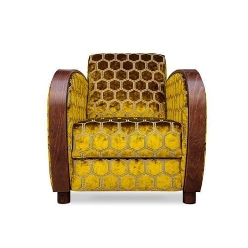 De rooker 02 fauteuil met de stof Manipur ochre van Designers Guild