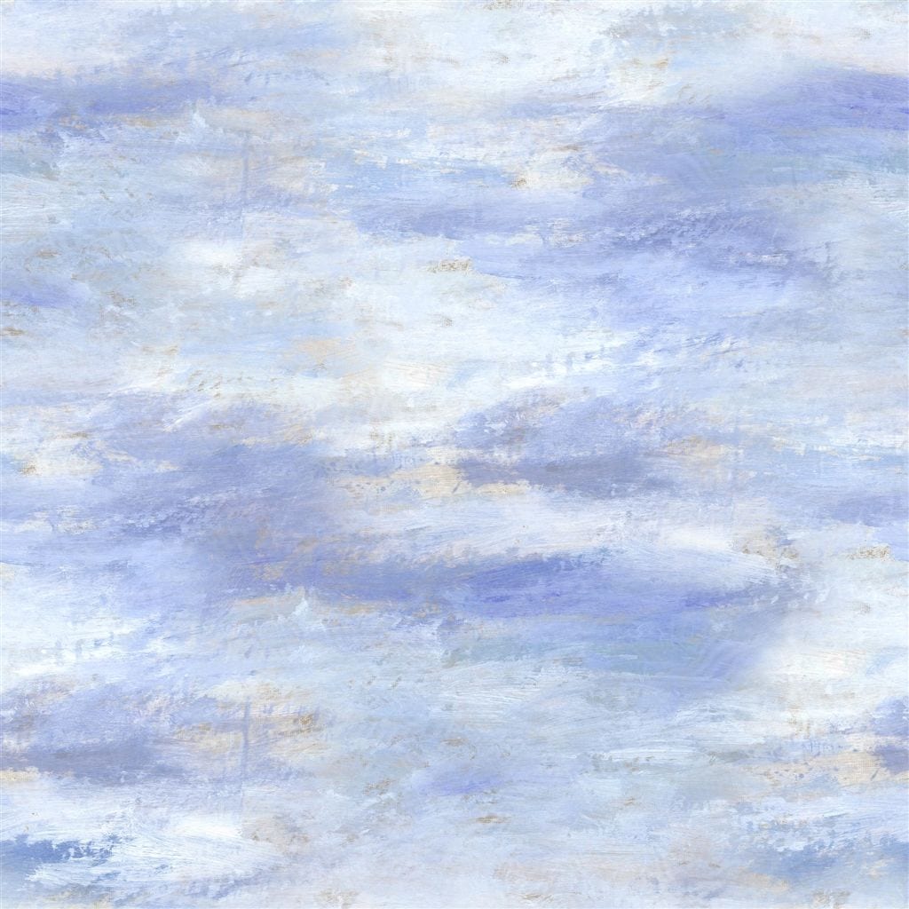 Cielo sky is een behang met een subtiele kleur blauw, van Designers Guild.